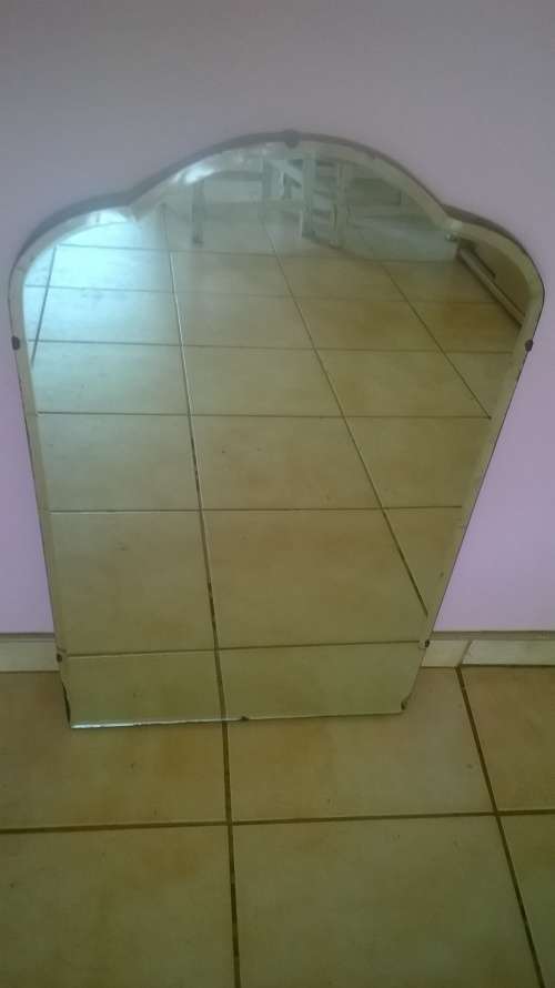 BEAUTIFUL, bevelled edge ANTIQUE MIRROR. MAKES A STATEMENT ON ANY WALL!